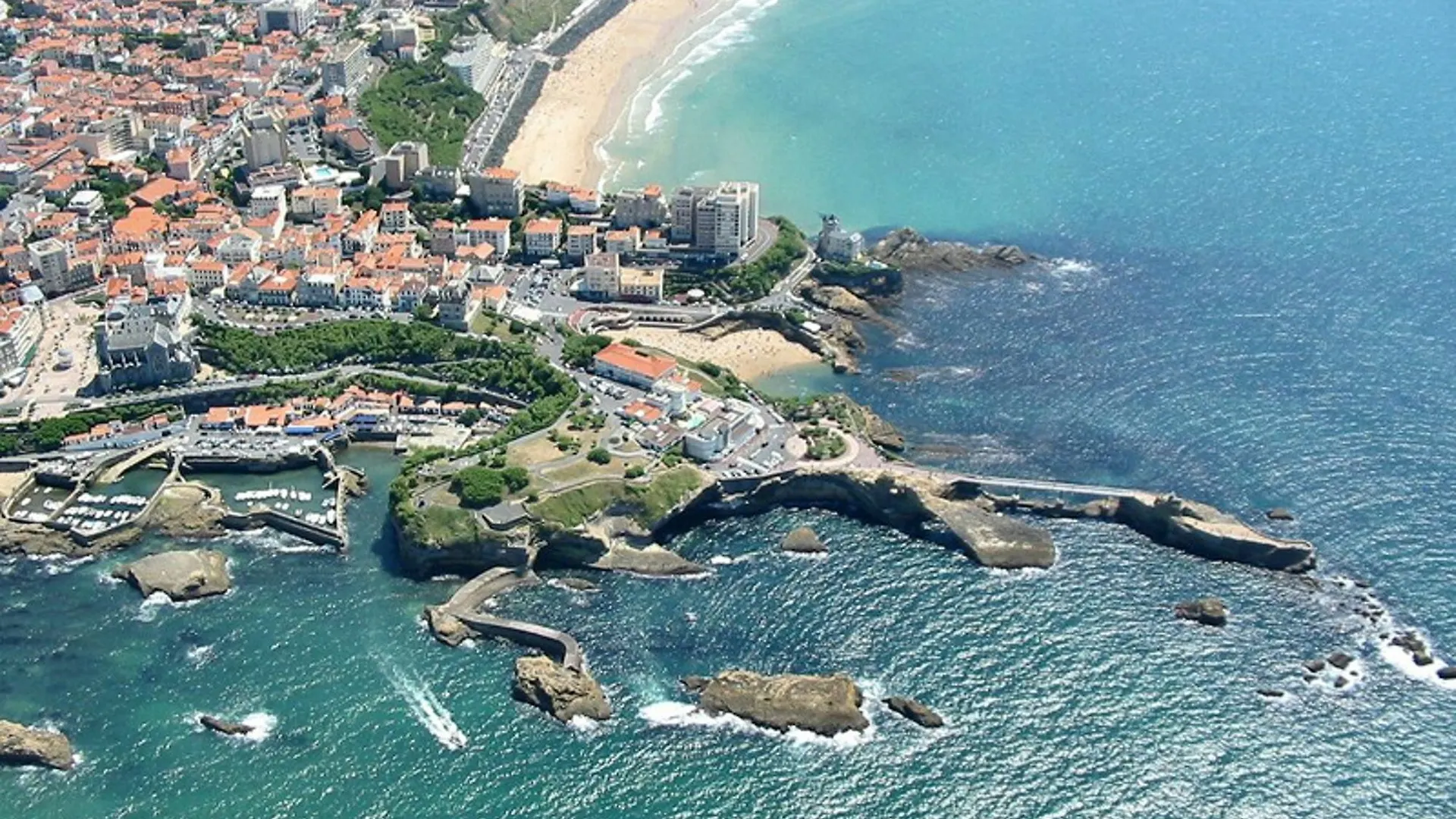 Apartment With 2 Bedrooms In Biarritz, With Wonderful Sea View And Wif 0*, Биарриц Франция